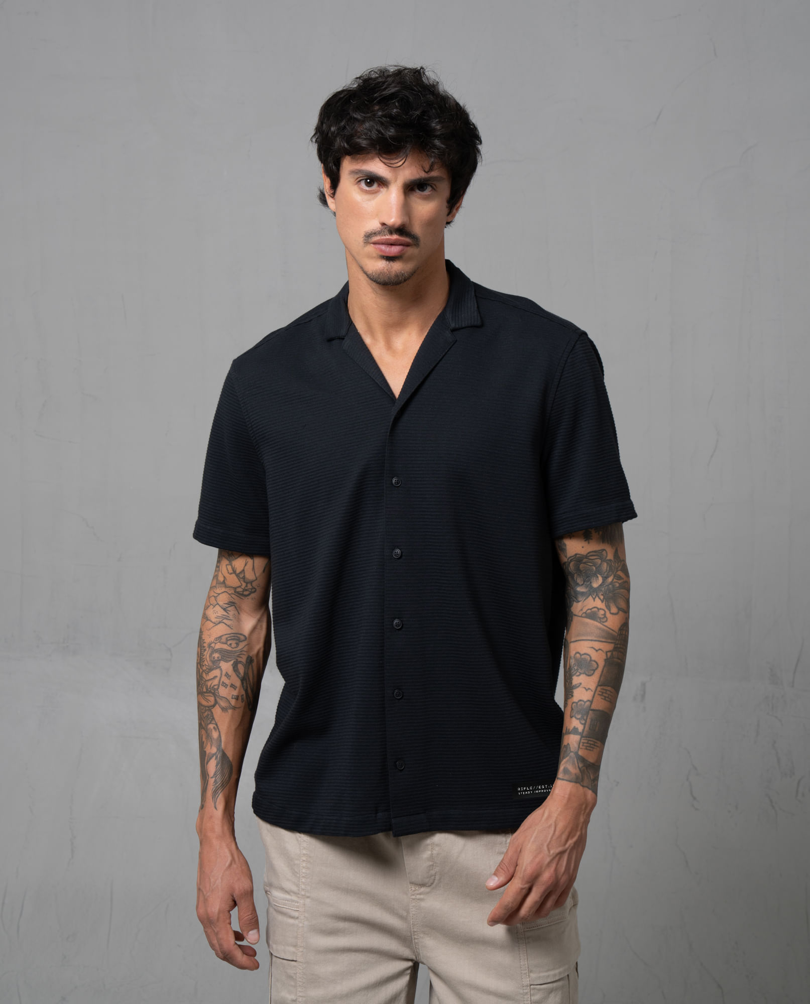 Camisa resort en tejido de punto para hombre